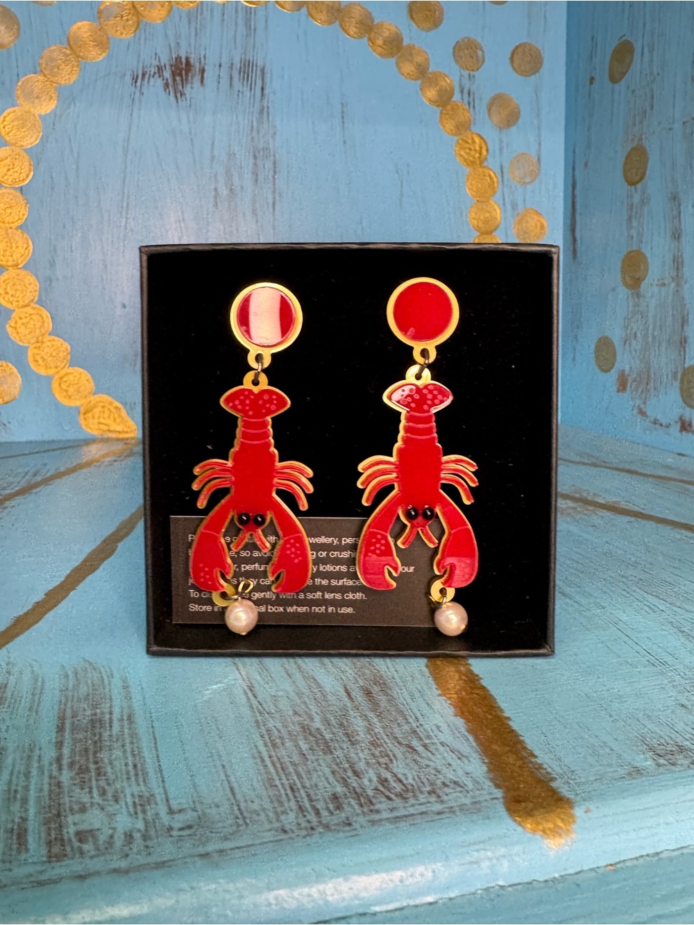 NIB Jennifer Loiselle Acrylic Lobster Drop Earrings
